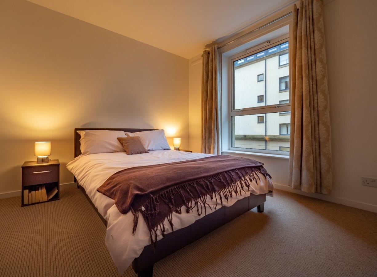 Apartment Altido Elegant 2br Apt With Balcony And Parking Edinburgh