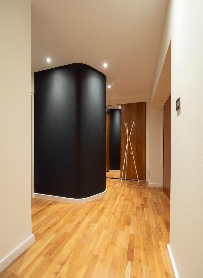 Apartment Altido Elegant 2br Apt With Balcony And Parking Edinburgh