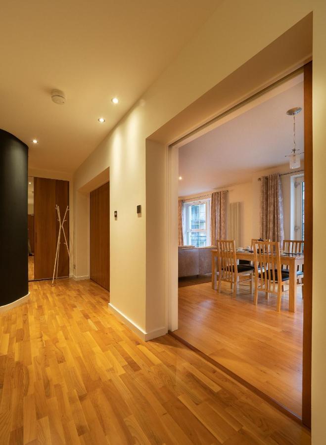 Apartment Altido Elegant 2br Apt With Balcony And Parking Edinburgh