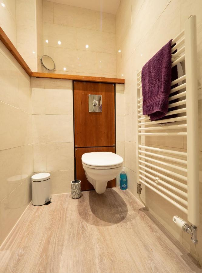 Altido Elegant 2br Apt With Balcony And Parking * Edinburgh